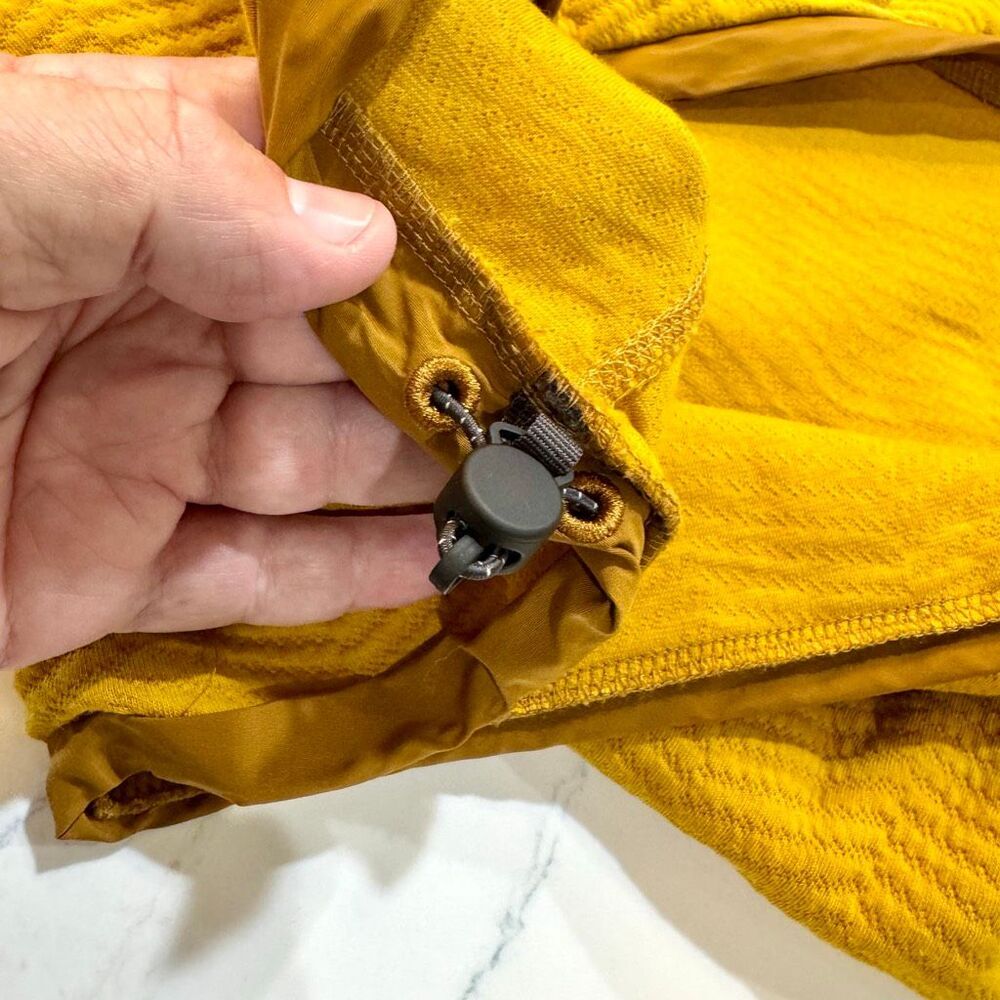Helly Hansen Yellow Pullover - Picture 9 of 9